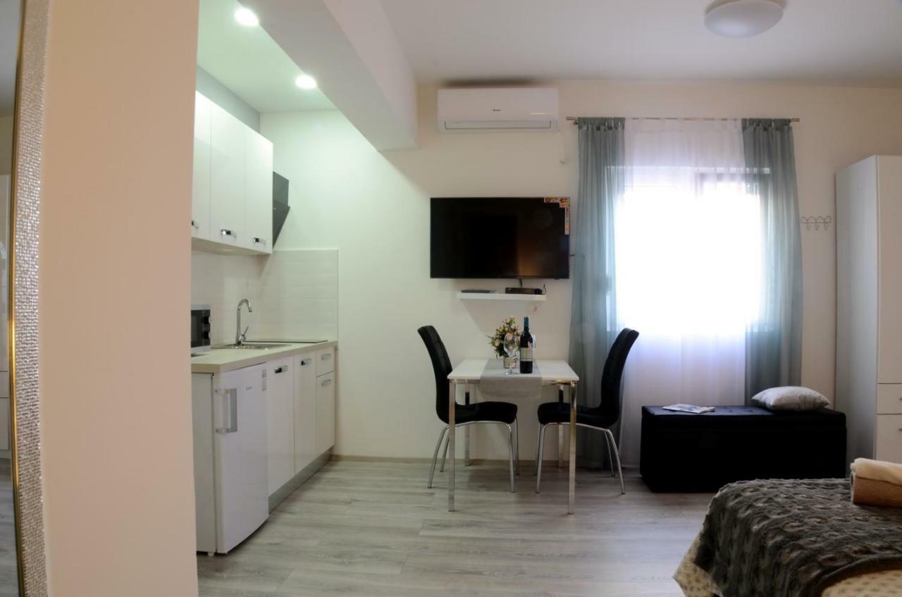 Apartments La Luna Задар Экстерьер фото
